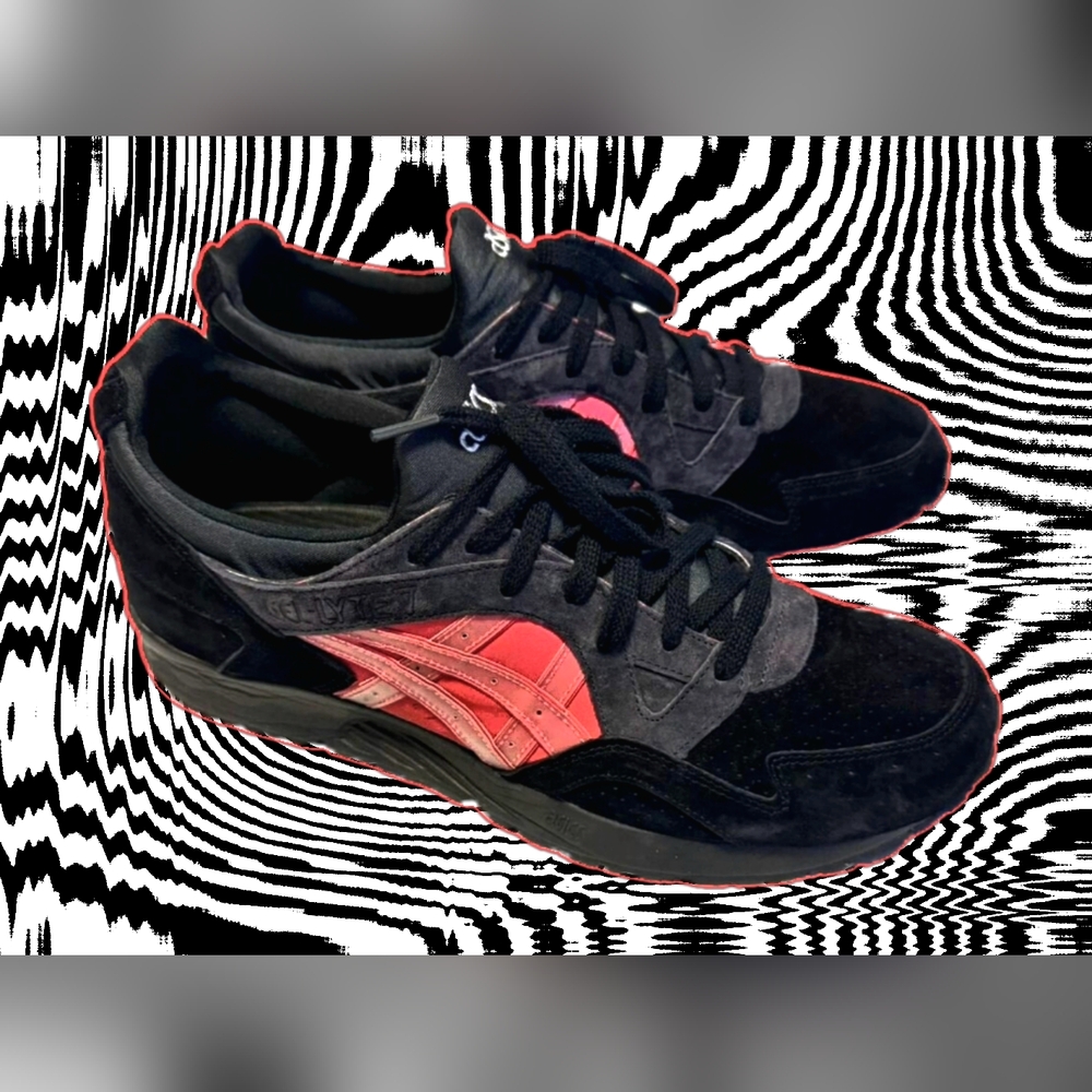 NWOT ASICS GEL LYTE V MENS